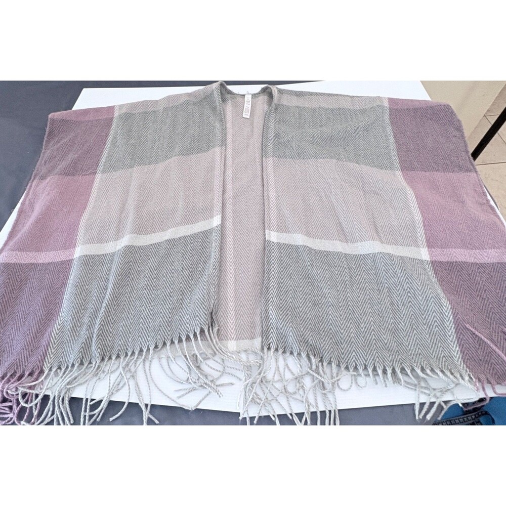 Balance Collection Ruana Wrap One Size Gray Pink Herringbone Fringe Shawl